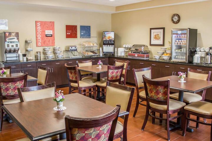 Breakfast area