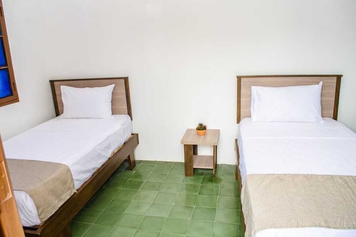 Room 3 of 25