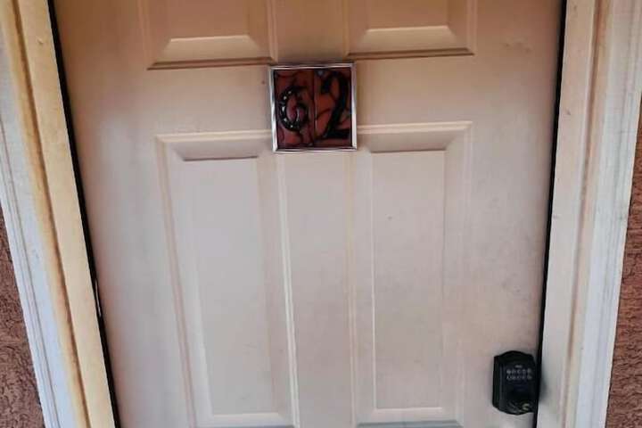 Room 9 of 37