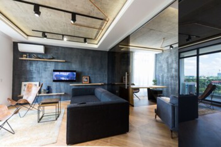 Room 11 of 23