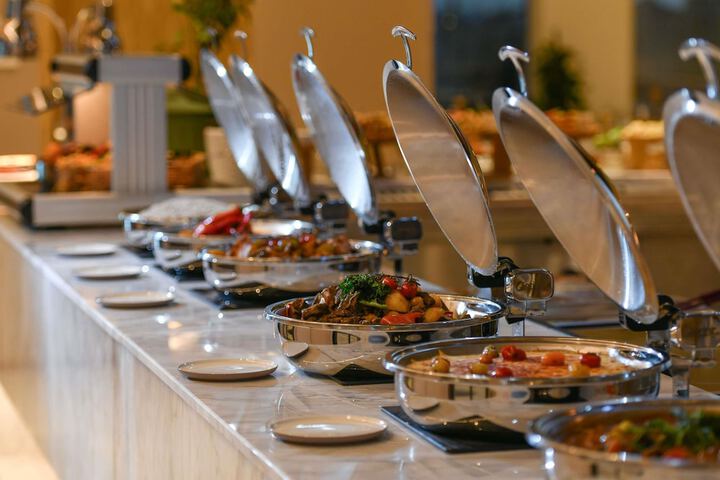 Dining 57 of 90