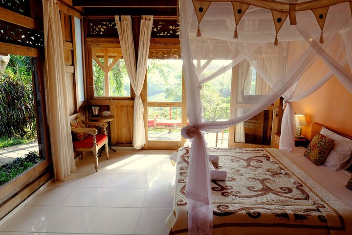 Room 25 of 71