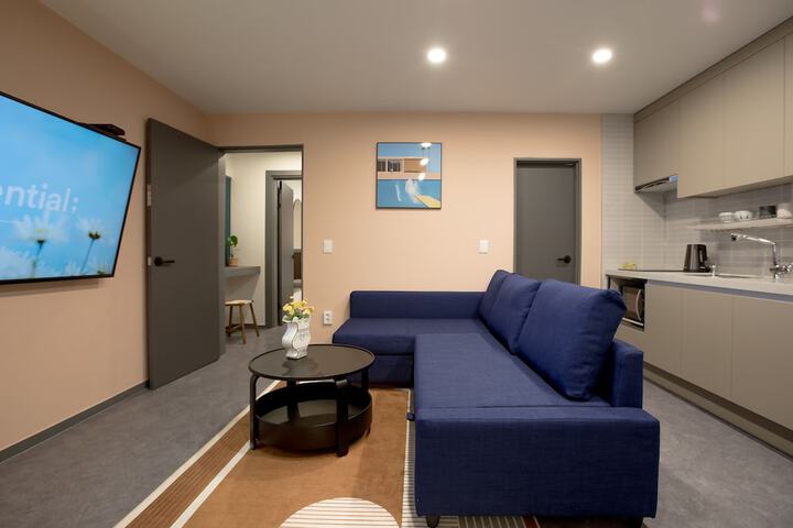 Room 6 of 40