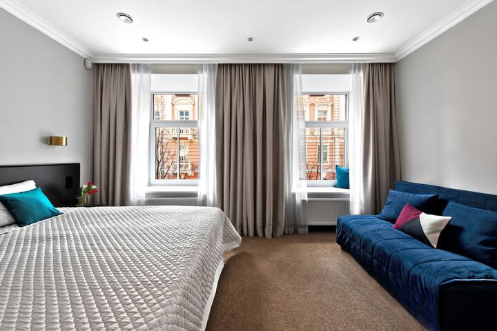 Room 6 of 20