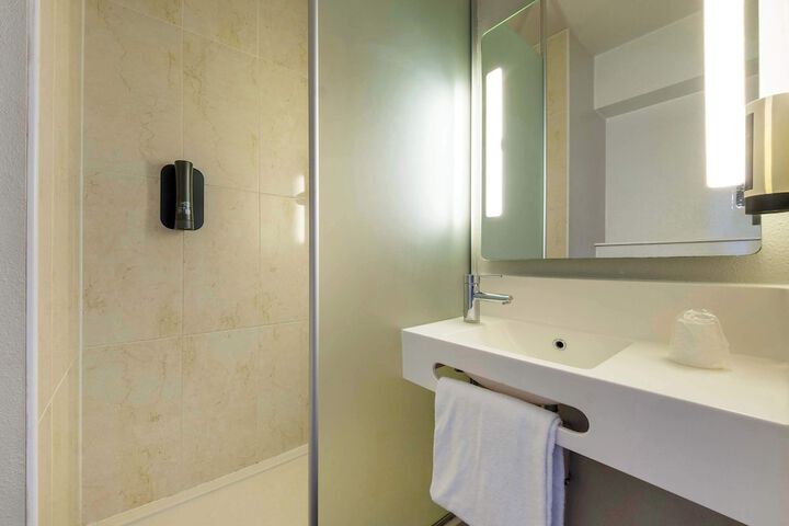 Clean Restrooms