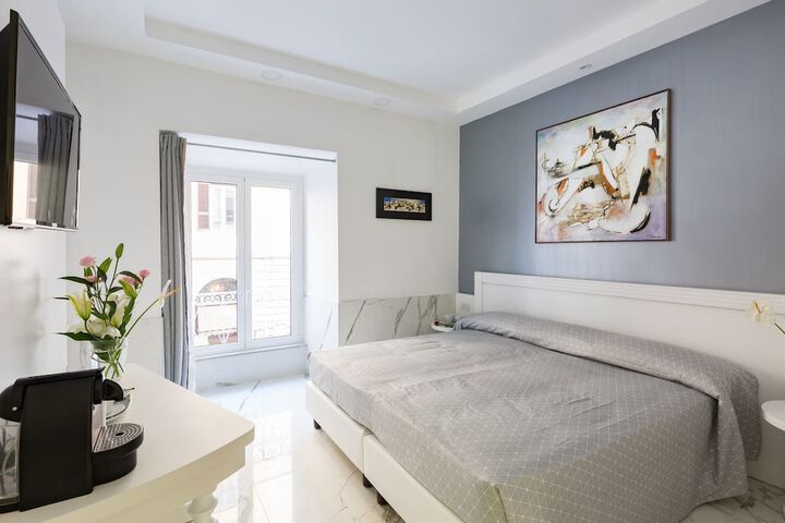 Room 4 of 36