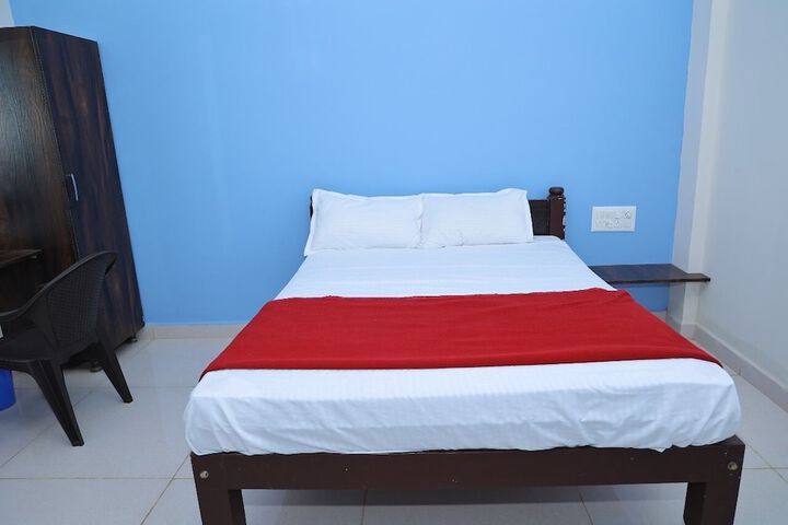Room 3 of 10