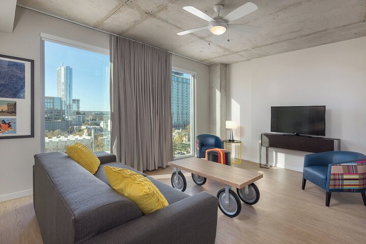Room 36 of 85