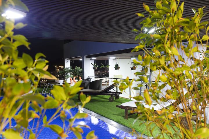 Pool 125 of 189