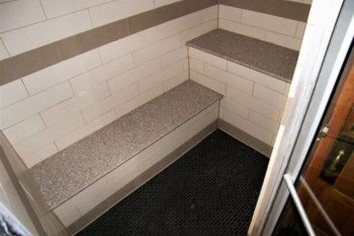 Room 190 of 195