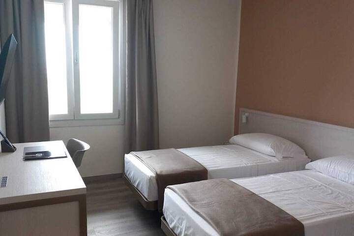 Room 46 of 62