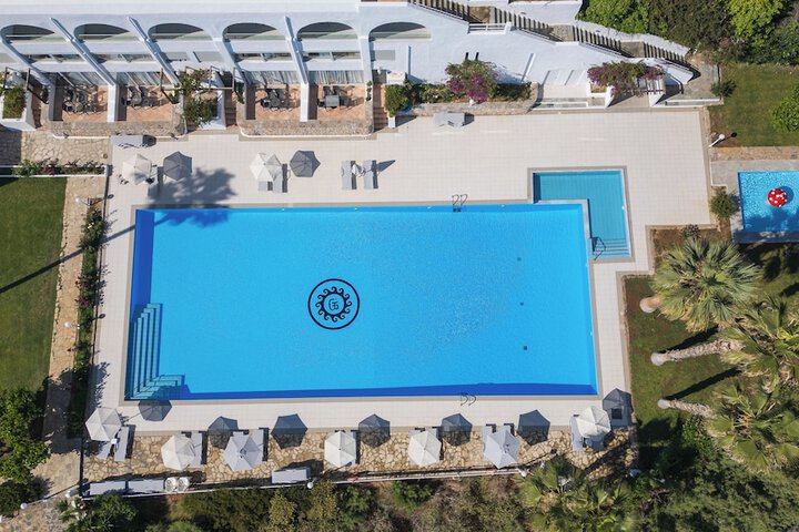 Pool 31 of 63