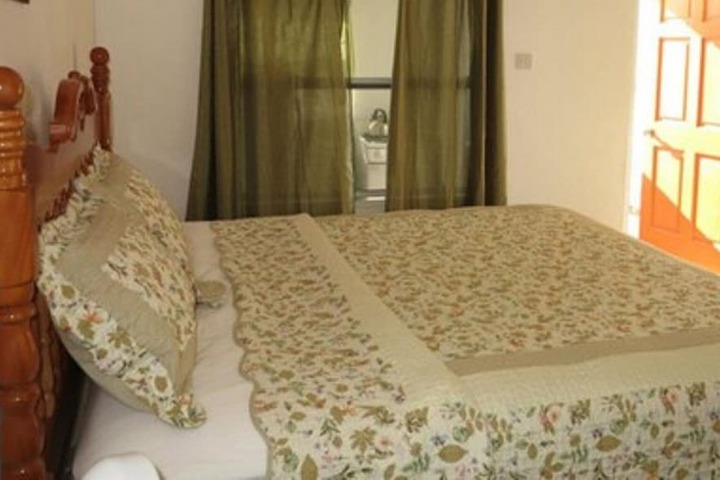 Room 8 of 44