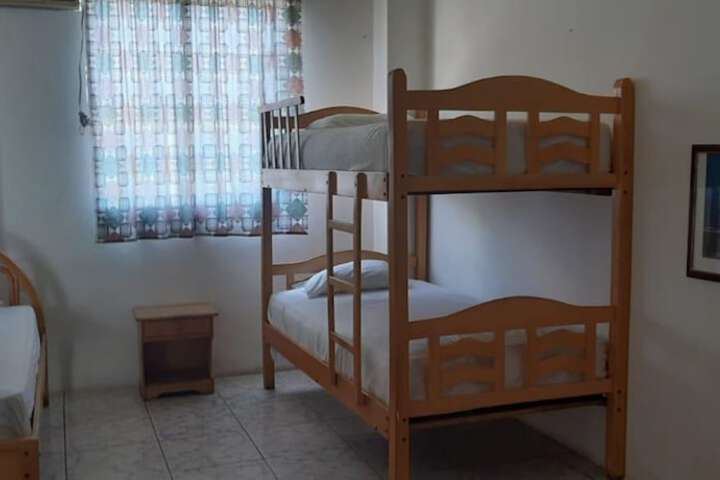 Room 8 of 25