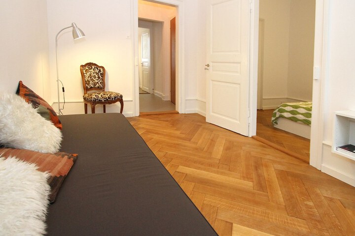 Room 35 of 67