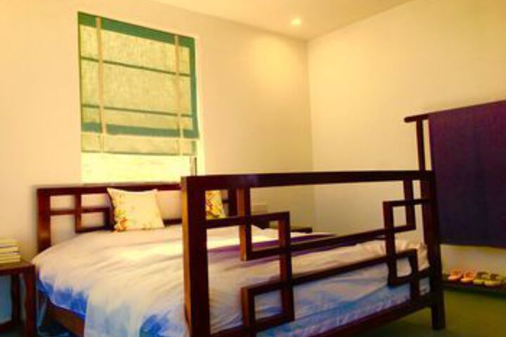 Room 14 of 23
