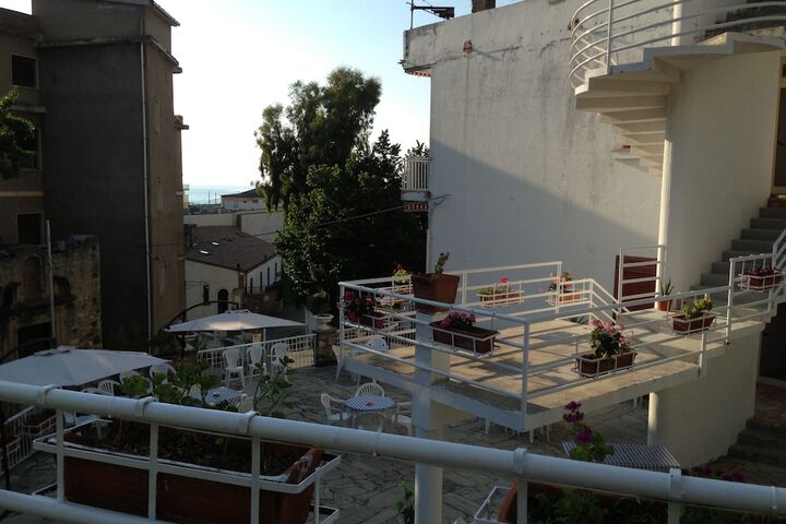 Hotel 58 of 65