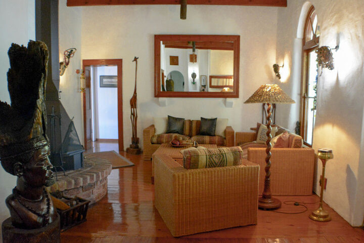 OLD THATCH LODGE