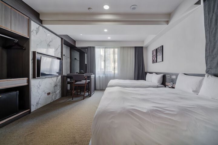 Room 28 of 88