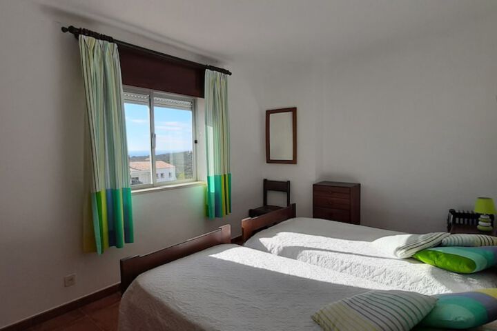Room 2 of 42