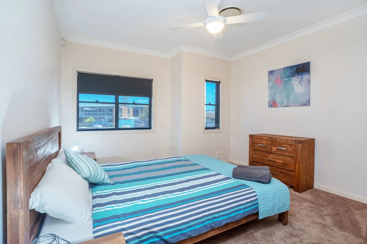 Room 4 of 15