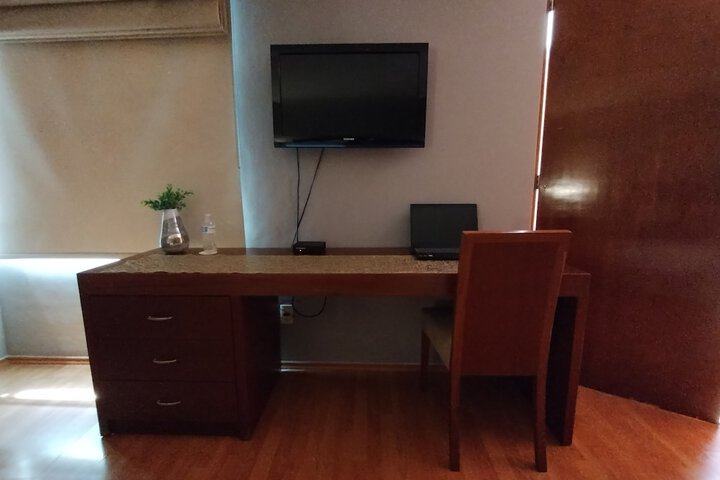 Room 5 of 21