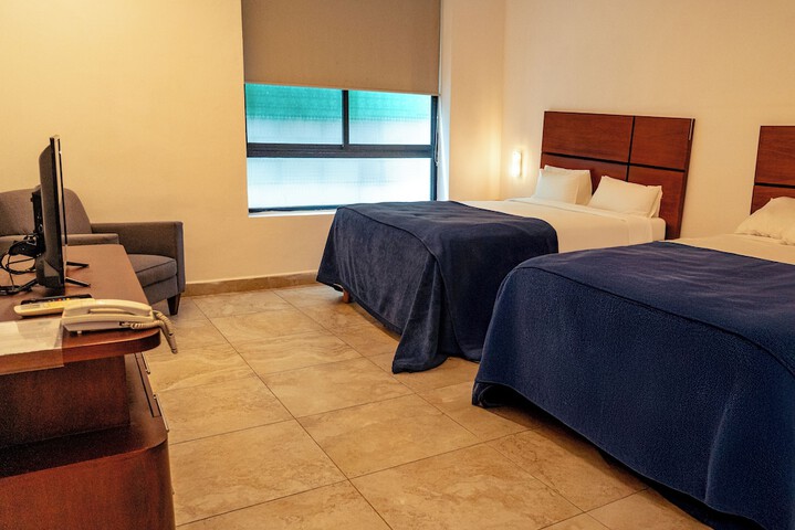 Room 4 of 22