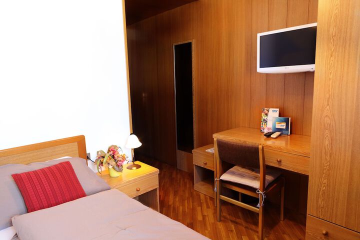 Room 15 of 69