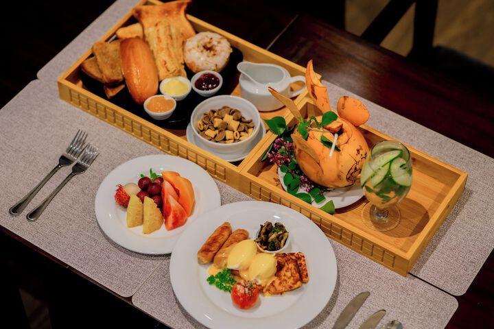 Breakfast/Coffee Service 118 of 131