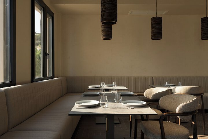Dining 140 of 252