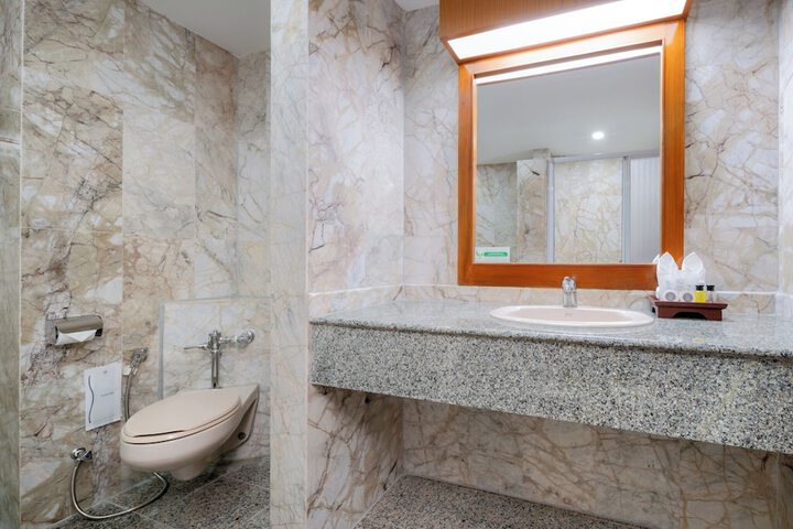 Clean Restrooms
