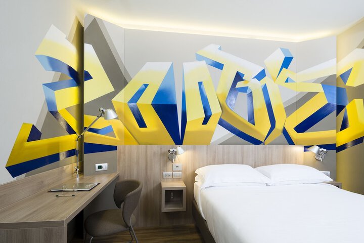 Room 2 of 59