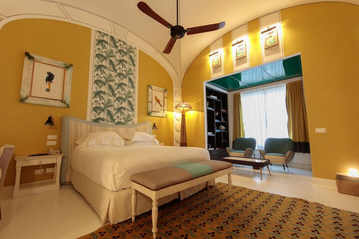 Room 40 of 149