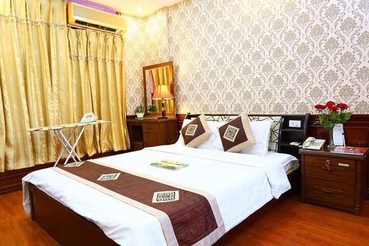 Room 5 of 22