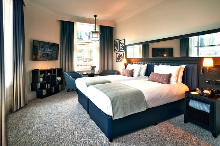 Room 25 of 73