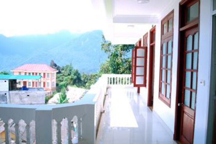 Terrace/Patio 2 of 33