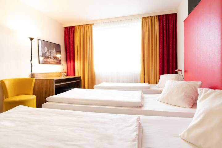 Room 15 of 41
