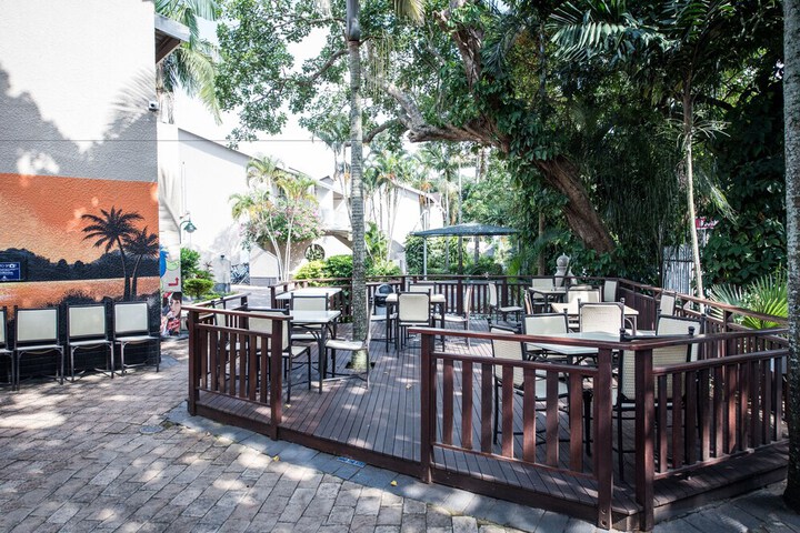Dining Photos