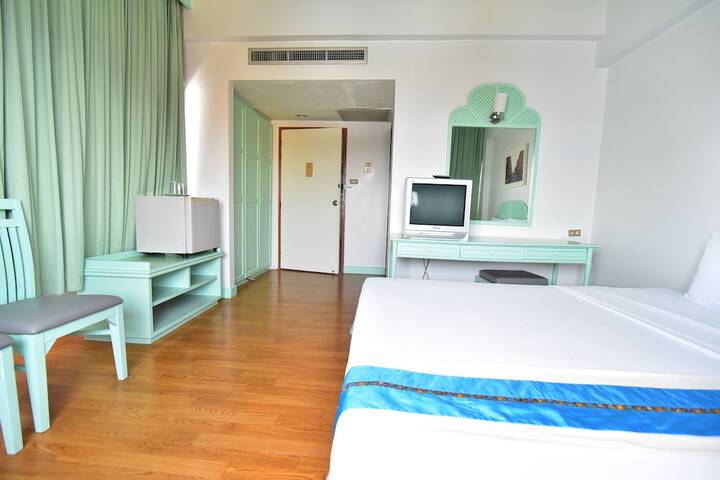 Room 39 of 55