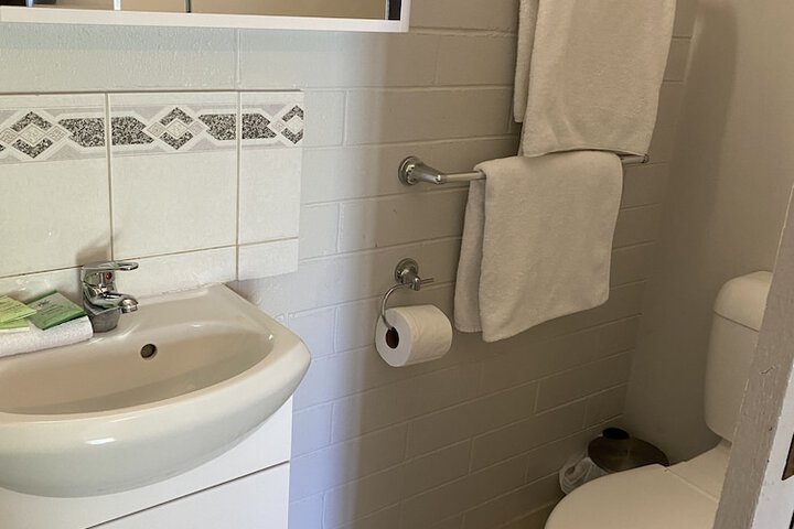 Room 32 of 50