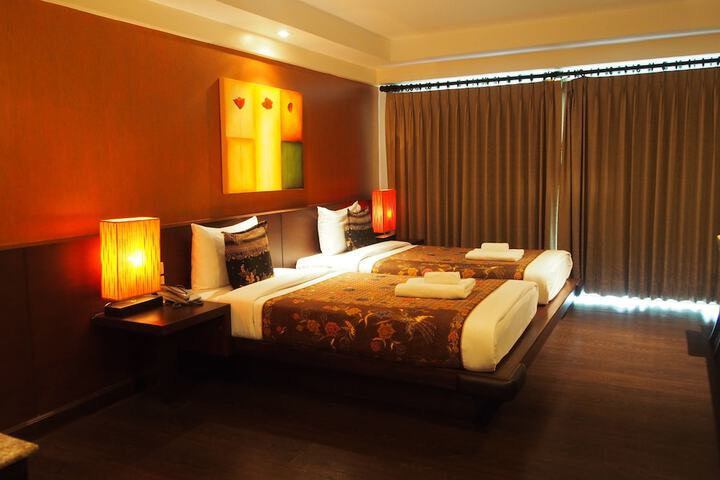 Room 2 of 62