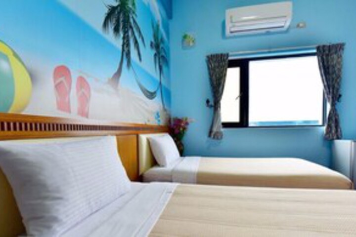Room 21 of 28