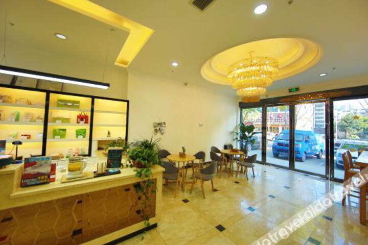 Hotel Interior 9 of 25