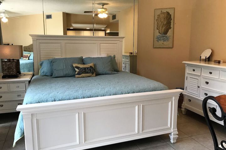 Room 25 of 123