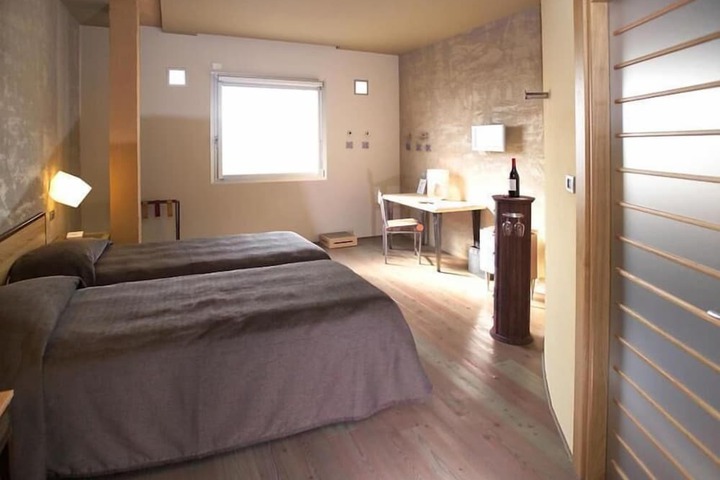 Room 12 of 58
