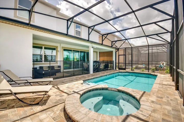 Pool 15 of 24