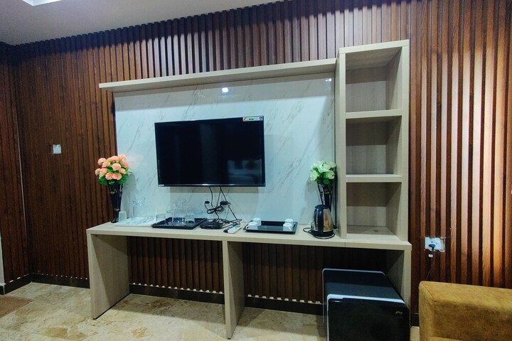 Room 20 of 28