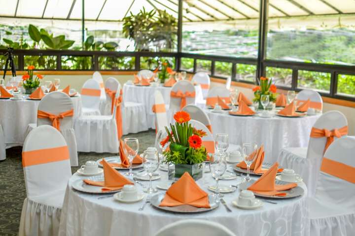 Banquet hall
