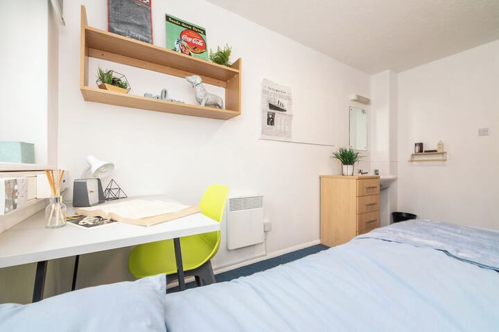 Room 2 of 12
