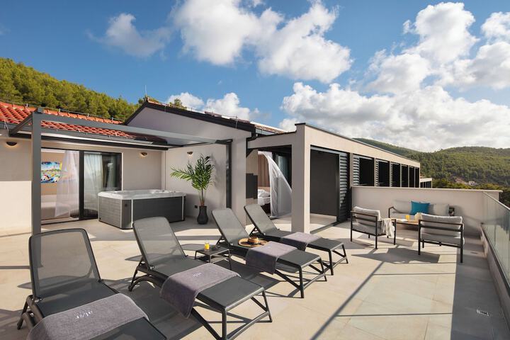 Terrace/Patio 18 of 42